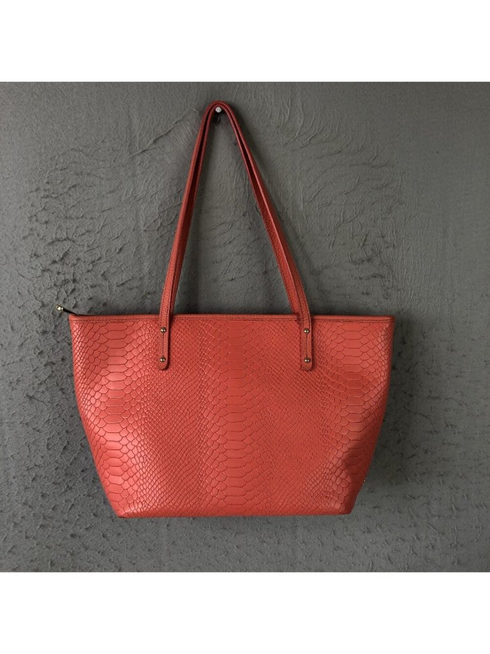 GiGi New York Tote Bag Womens Large Coral Leather Snakeskin Zip Dust Bag